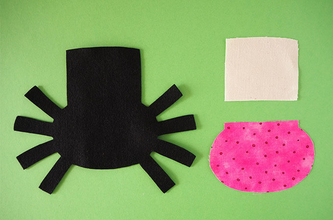 materials to make the spider softie